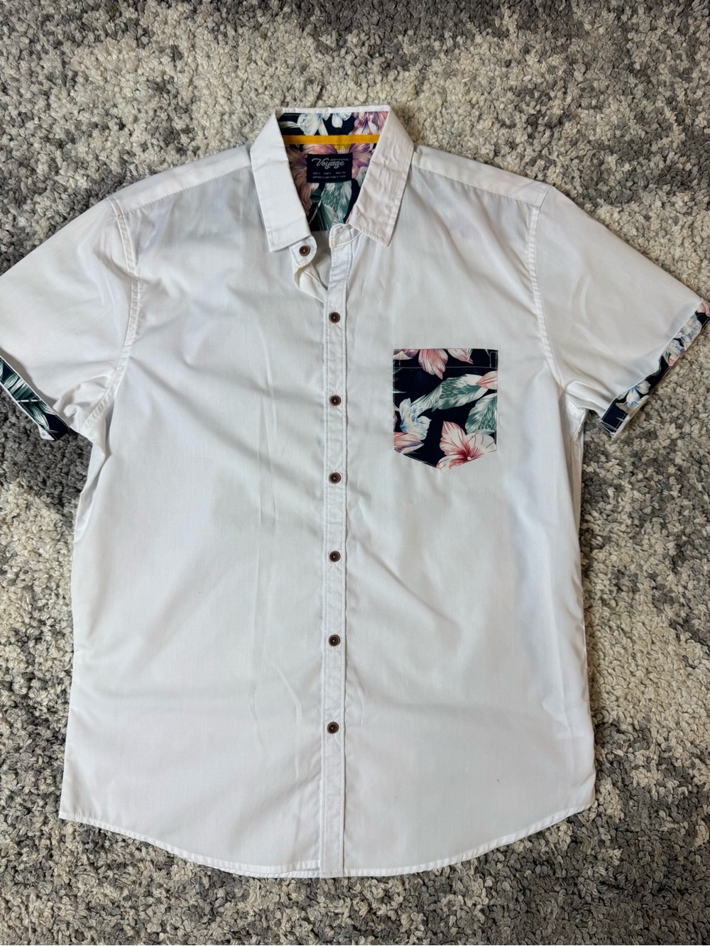 Craft + Flow, Men's White Short-Sleeve Button-Up Shirt with Floral Pocket, L